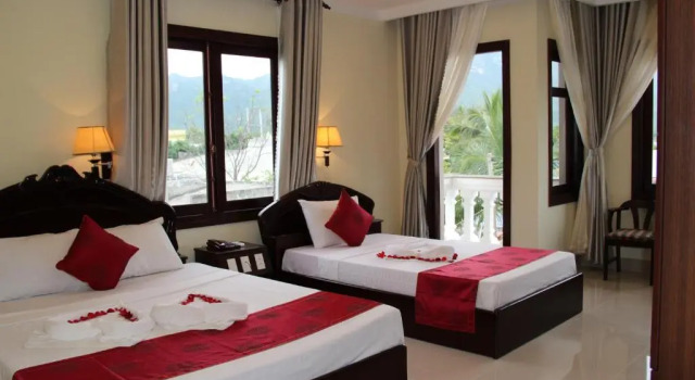 Четырёхместный номер Standard с видом на горы GM Doc Let Beach Resort & Spa