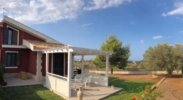 Villa Francesca, Book Villa Hotels in Sicily with Parking, Parking