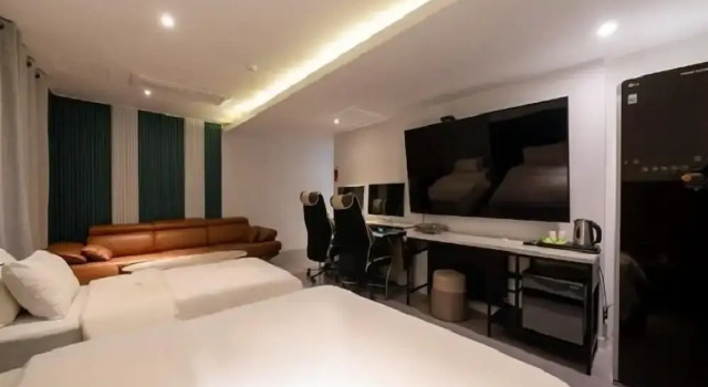 Двухместный семейный номер Standard Hotel 1ga