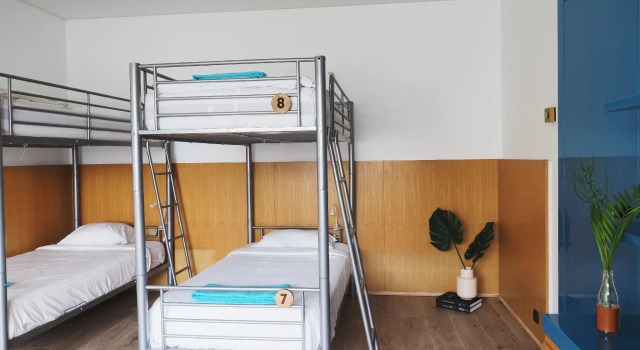 Кровать в общем номере (мужской номер) Impact House Belem