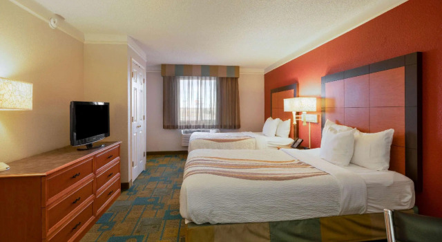 Четырёхместный номер Standard La Quinta Inn by Wyndham Cheyenne
