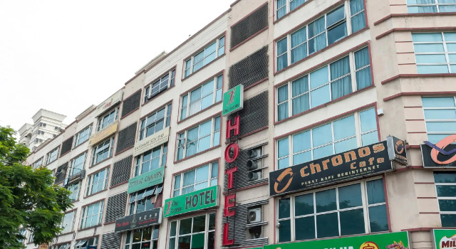 One Avenue Hotel