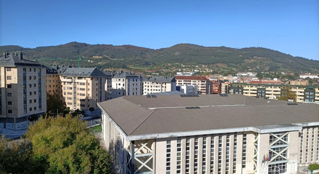 LA ERIA I, exterior, 2 Hab, Wifi y garaje, 15 min a pie al centro, Prenota Hotel Oviedo Asturie