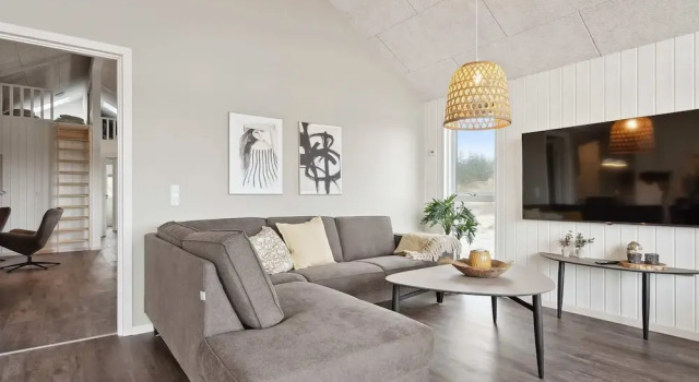 5 Star Holiday Home in Ringkobing, Rezerwuj Dom wakacyjny Domki letniskowe w Vestjylland, Domek