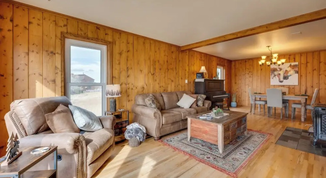 Charming Country Home in Laramie - 4 Mi to UW!, Забронировать Дом для отпуска Ларами 
