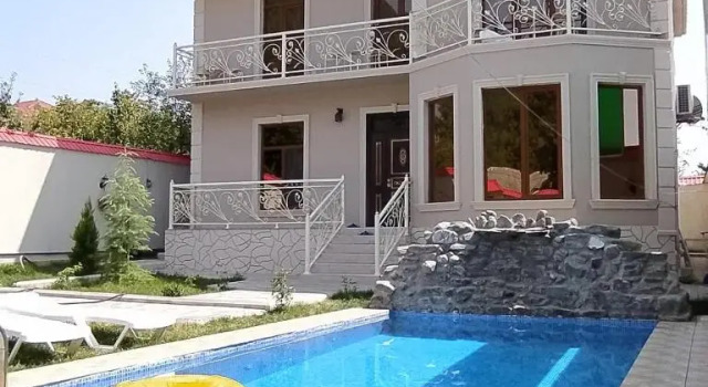 Коттедж Friends House