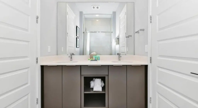 Апартаменты Cozy Condo near Disney w Hotel Amenities - 7770 - 23-109