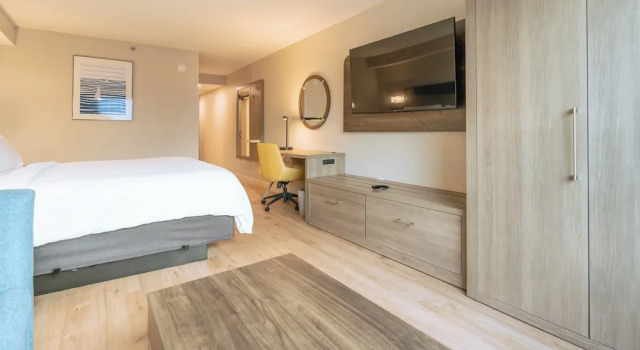 Люкс c 1 комнатой Holiday Inn Express Hotel & Suites Cocoa Beach by IHG