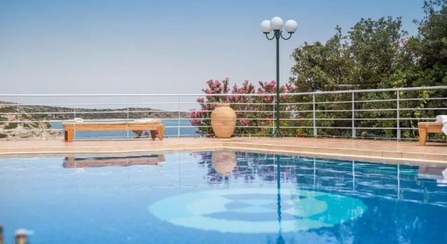 Вилла с 6 комнатами Mare Nostrum Villas