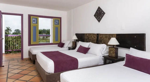 Четырёхместный номер Standard c 1 комнатой Hotel Campestre Cafe Cafe