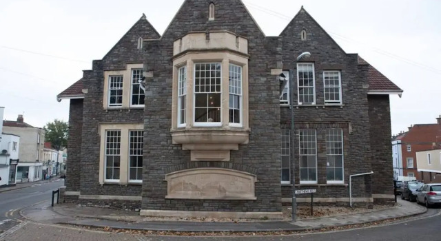 Contemporary 2 Bedroom Apartment in Converted Church