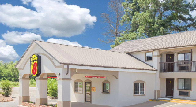 Vuode makuusalissa Super 8 by Wyndham Idabel