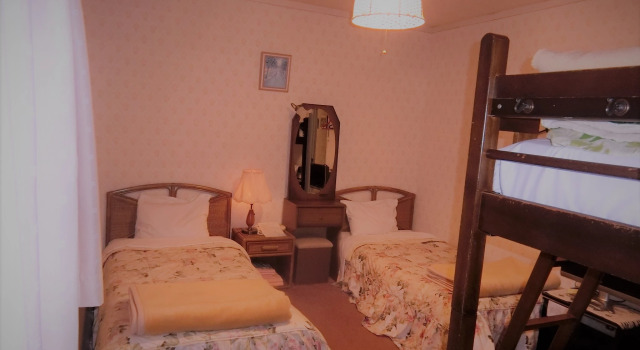 Arisu No Izumi, Prenota Hotel Hakuba 