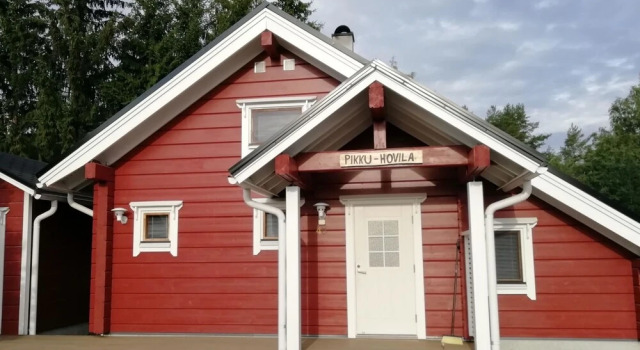 Pikku-hovila Kuopio in Kuopio, Забронировать Отель Отели Тахко 3 звезды, 3*
