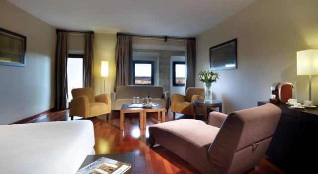 Трёхместный номер Standard Eurostars Palacio de Santa Marta