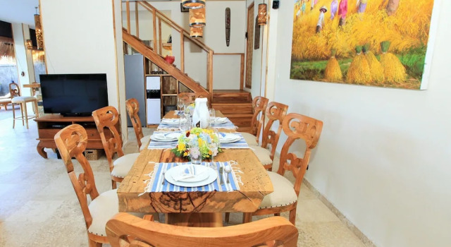 Коттедж с 3 комнатами Breezy Point Villas