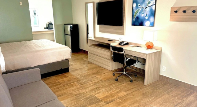 Люкс Quality Inn & Suites Victoria South