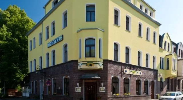 Hotel-Restaurant „Zur eisernen Hand“, Забронировать Отель Фирзен Lower Rhine