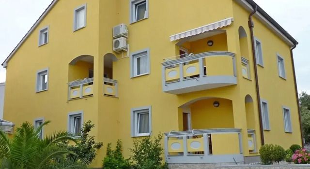 Amalia - Family Friendly With Parking - A1 Gabi, Забронировать Отель Отели Пакоштане 3 звезды, рядом с Пляж Пакоштане, 3*