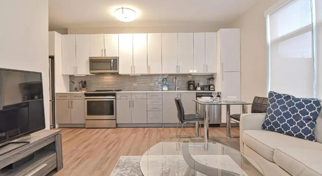Апартаменты Global Luxury Suites East Boston