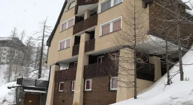 Ski Paradise, Забронировать Апартаменты/квартира Отели Брей-Червиния с парковкой, рядом с Лыжный подъемник Червиния, Парковка