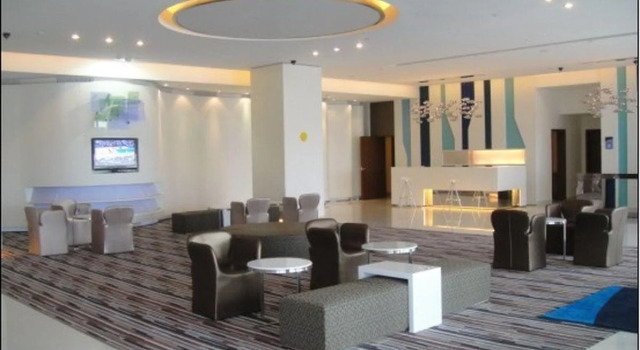 Holiday Inn Express Nanhuizui, Varaa Hotelli Shuyuan Shanghai
