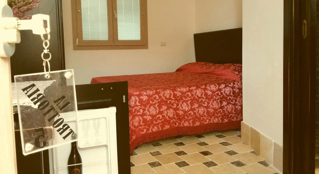 La Trottoria, Boek Hotel Melendugno Salento