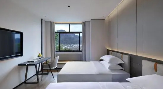 Семейный люкс с видом на горы International Trade Hotel