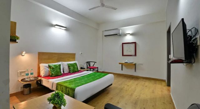 Номер Deluxe Hotel Admire Inn Sector-51 by ASPL