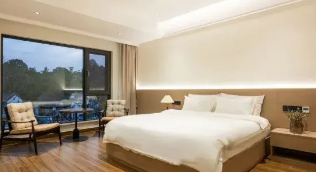 Семейный люкс с 2 комнатами Yixing Oasis Waterfront Garden Homestay