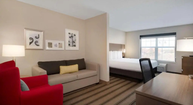 Студия Country Inn & Suites by Radisson Albertville near Outlet Mall