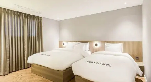 Люкс Brown-dot HOTEL Wonju-dangu