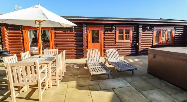 Коттедж Elm Lodge