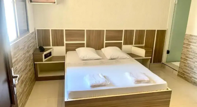 Hotel Praça da Árvore - São Paulo Expo, Забронировать Отель Отели Сан-Пауло с парковкой, рядом с Праса да Авроре, Парковка