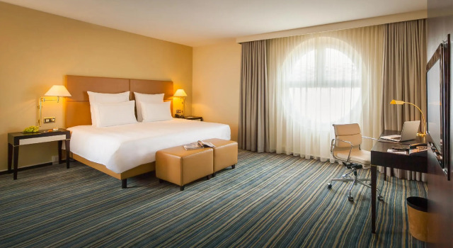 Двухместный номер Superior Basel Marriott Hotel