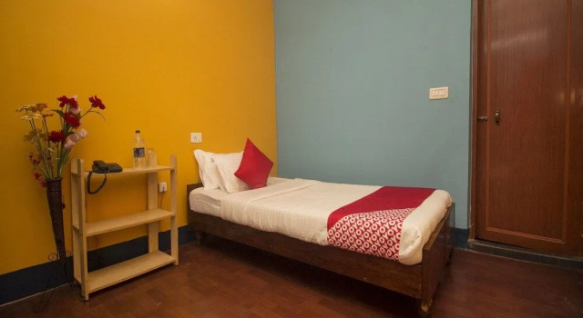 OYO 15844 Comfort Zone, Réserver Hôtel Bagdogra West Bengal