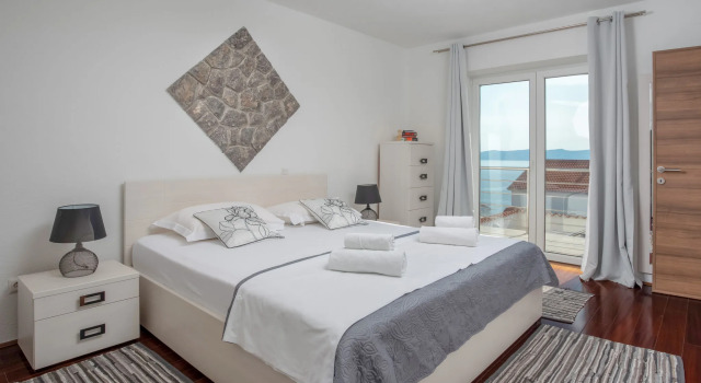 Three-Bedroom Holiday Home in Senj, Book Hotel Hoteller i Senj med pool, Swimmingpool