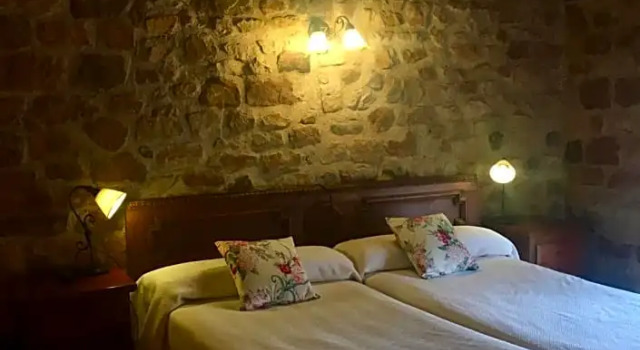Hostal Rural Las Nubes, Забронировать Отель Салас-де-лос-Инфантес Burgos Province