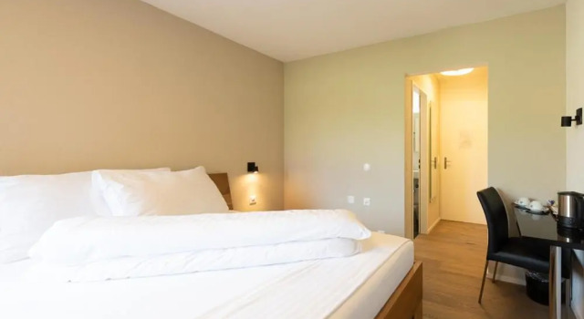 Двухместный номер Standard Noah Hotel