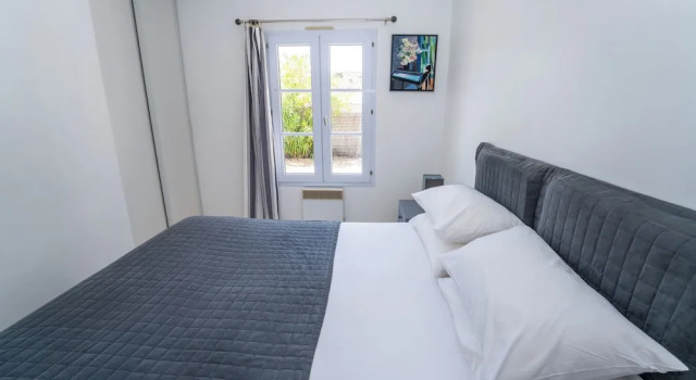 Вилла Premium Hôtel Restaurant & Spa Plaisir