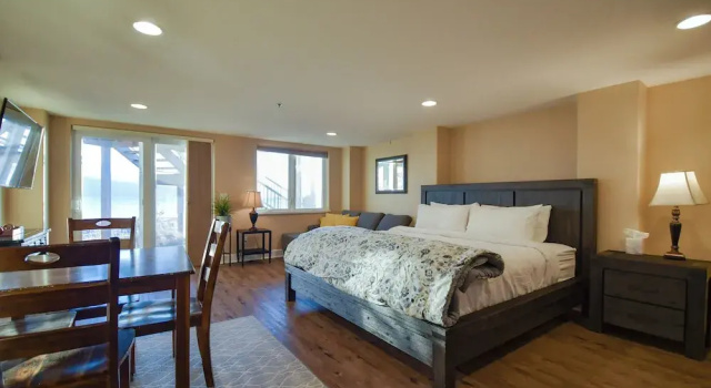 Люкс Luxury Lakeshore Lodges