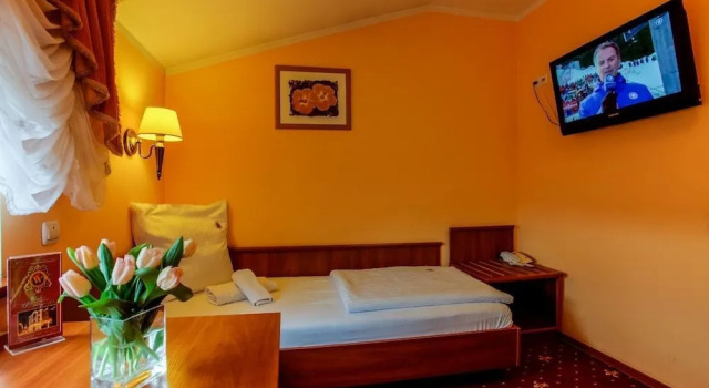 Hotel Palac Wisniewski, Prenota Hotel  