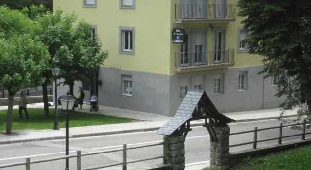 Albergue Río Aragón - Hostel
