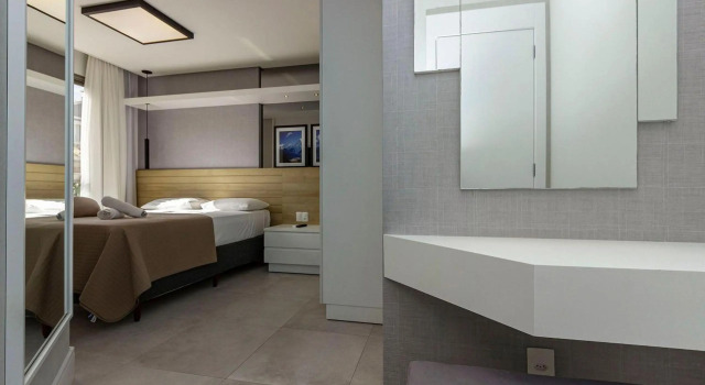 Porto Madero, Condo com Piscina e Academia -Apto 2 dorms 6 pessoas- Centro de Bombinhas, Забронировать Отель Бомбиньяс Санта-Катарина