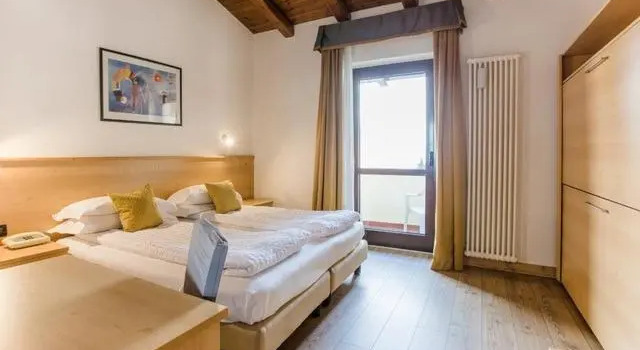 Двухместный номер Standard с балконом Hotel Derby
