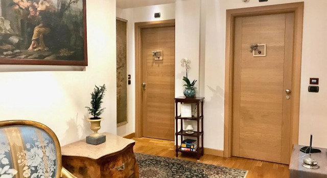 B&B Orsini 46, Buchen Sie Bed & Breakfast Lungomare Caracciolo Neapel