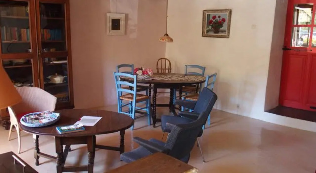 La Cerisaie,B&B, Забронировать Отель Отели Прива с парковкой, Парковка