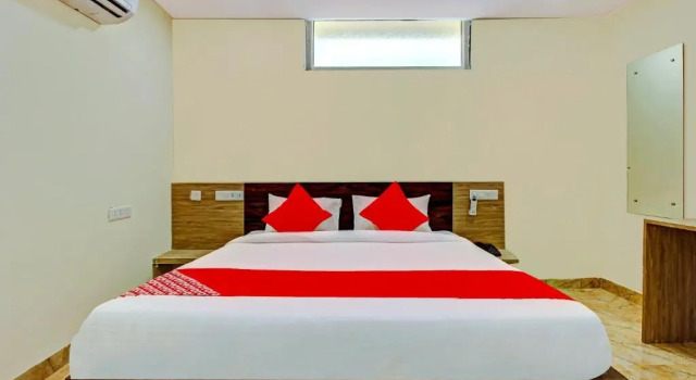 OYO 71922 AB7 Residency, Rezerwuj Hotel Surūrnagar 