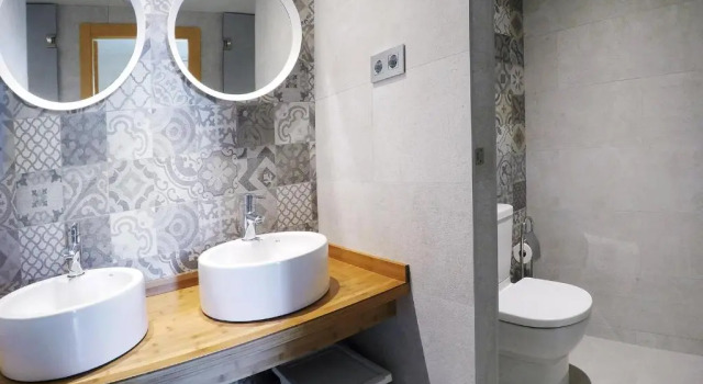 Кровать в общем номере Meeting Point Hostels