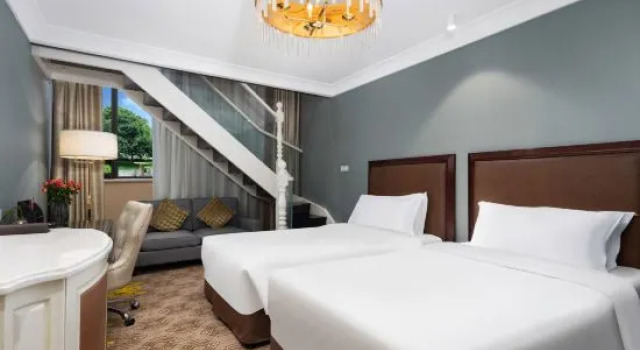 Номер Standard Дуплекс Crowne Plaza Zhengzhou by IHG